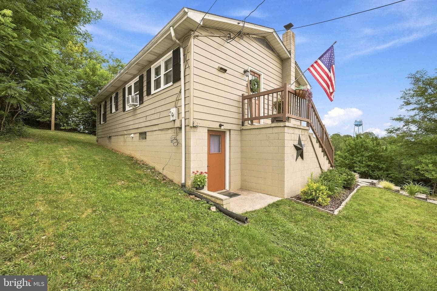 326 Sunset Street photo 28