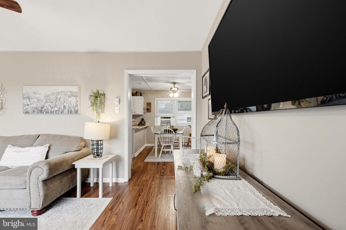 326 Sunset Street photo 5
