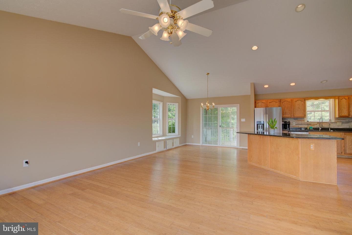 47 Stuart Court photo 24