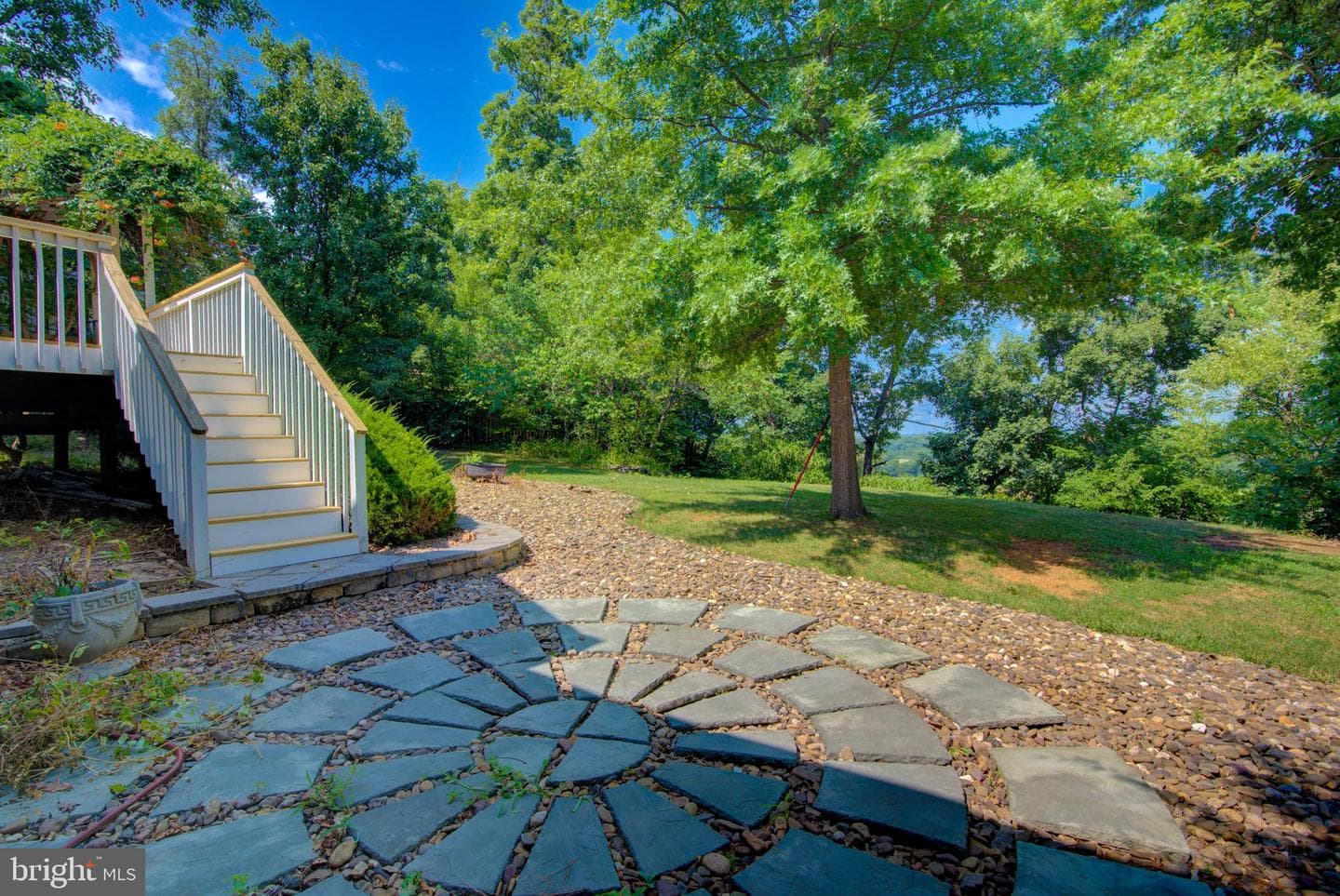 47 Stuart Court photo 35