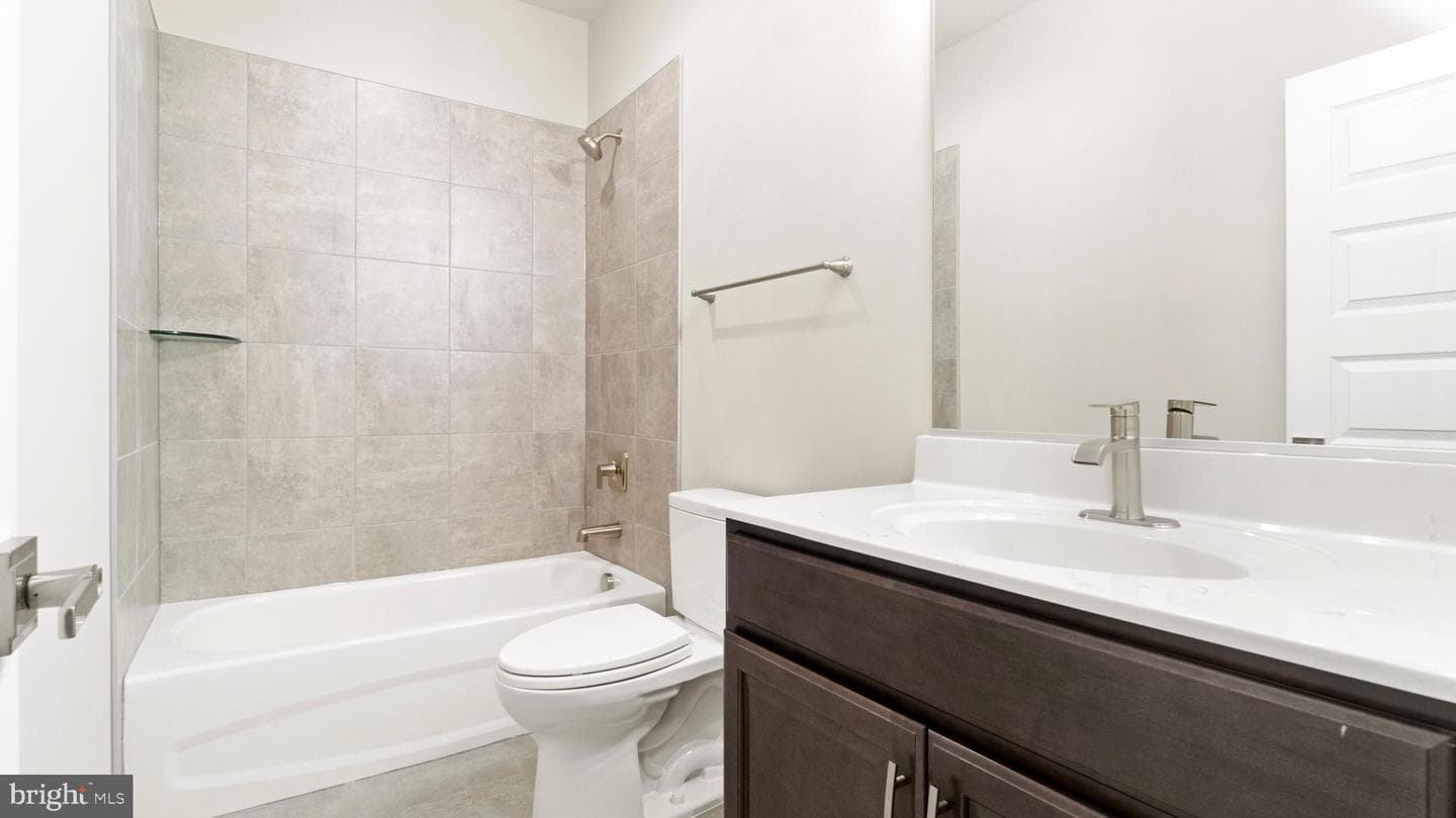 5906 Copper Mill Drive photo 38