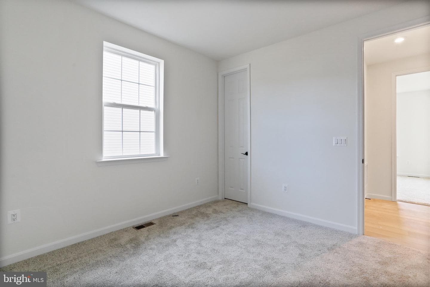 8524 Fleetwood Drive photo 29