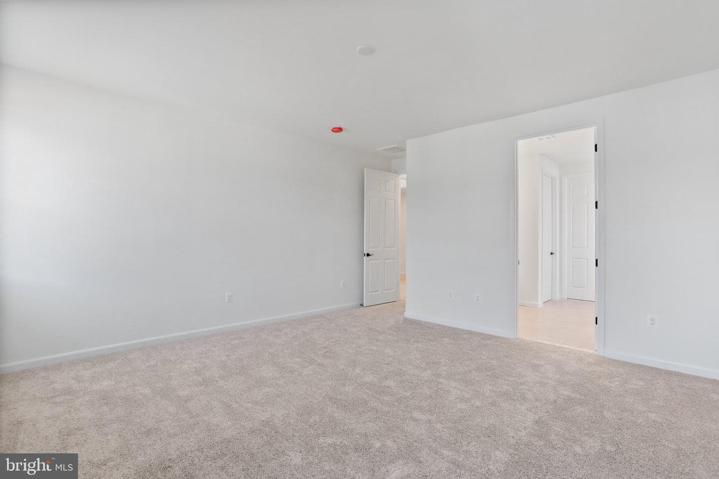 8524 Fleetwood Drive photo 33