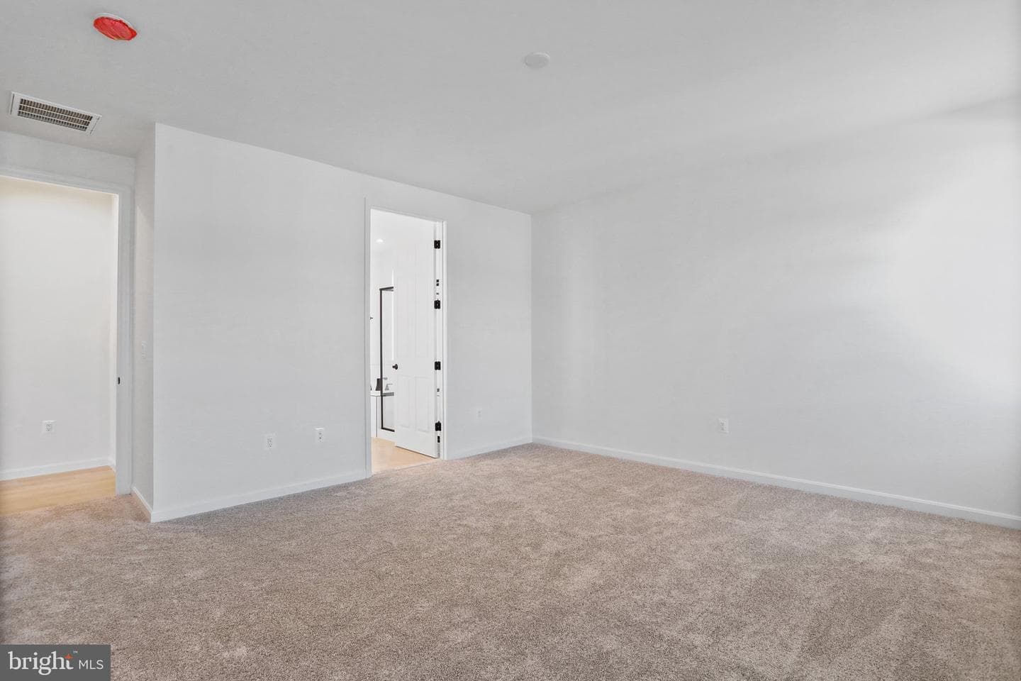 8524 Fleetwood Drive photo 34