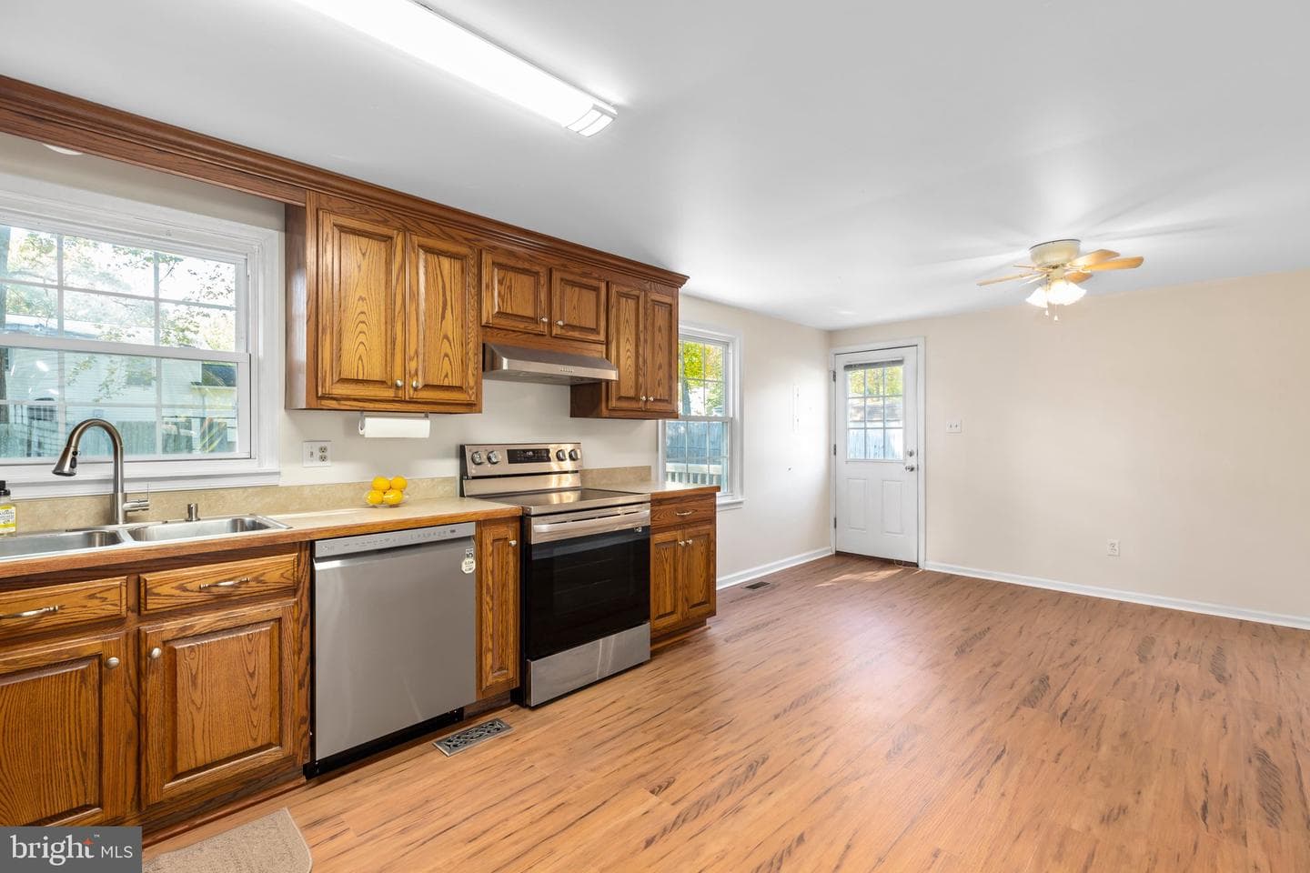 5512 Elder Street photo 22