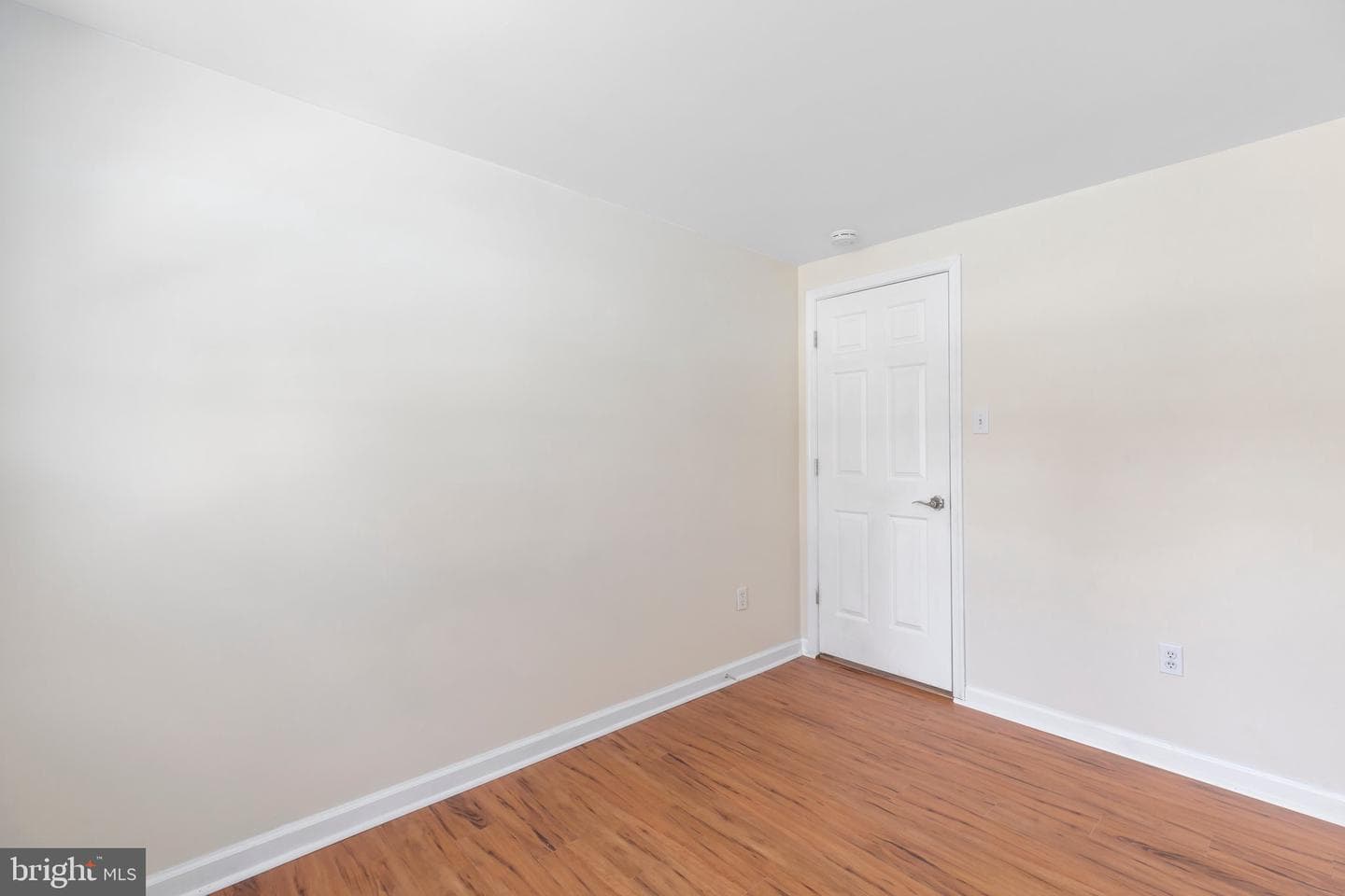 5512 Elder Street photo 25
