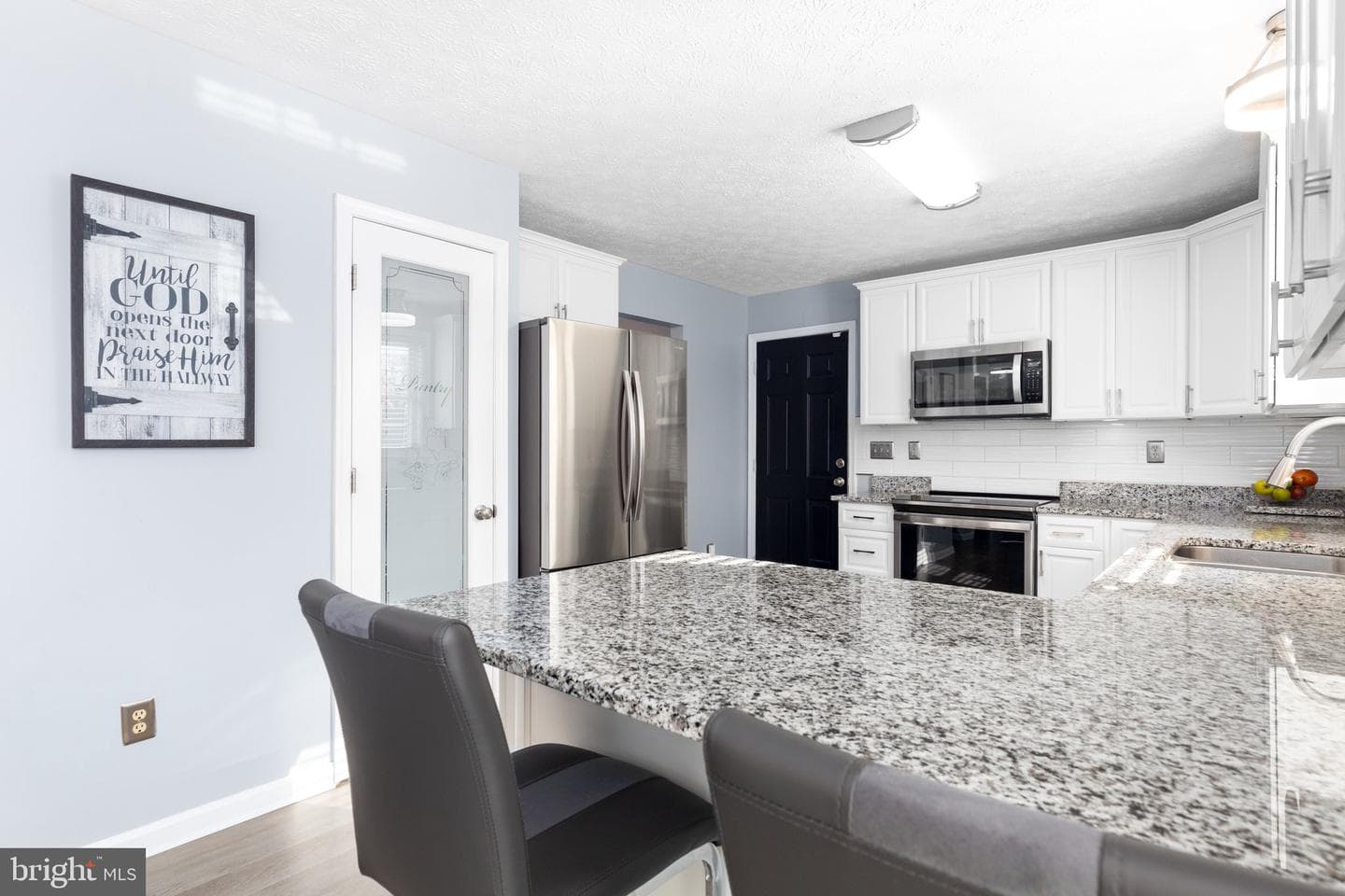 6002 Sunny Meadows Drive photo 8