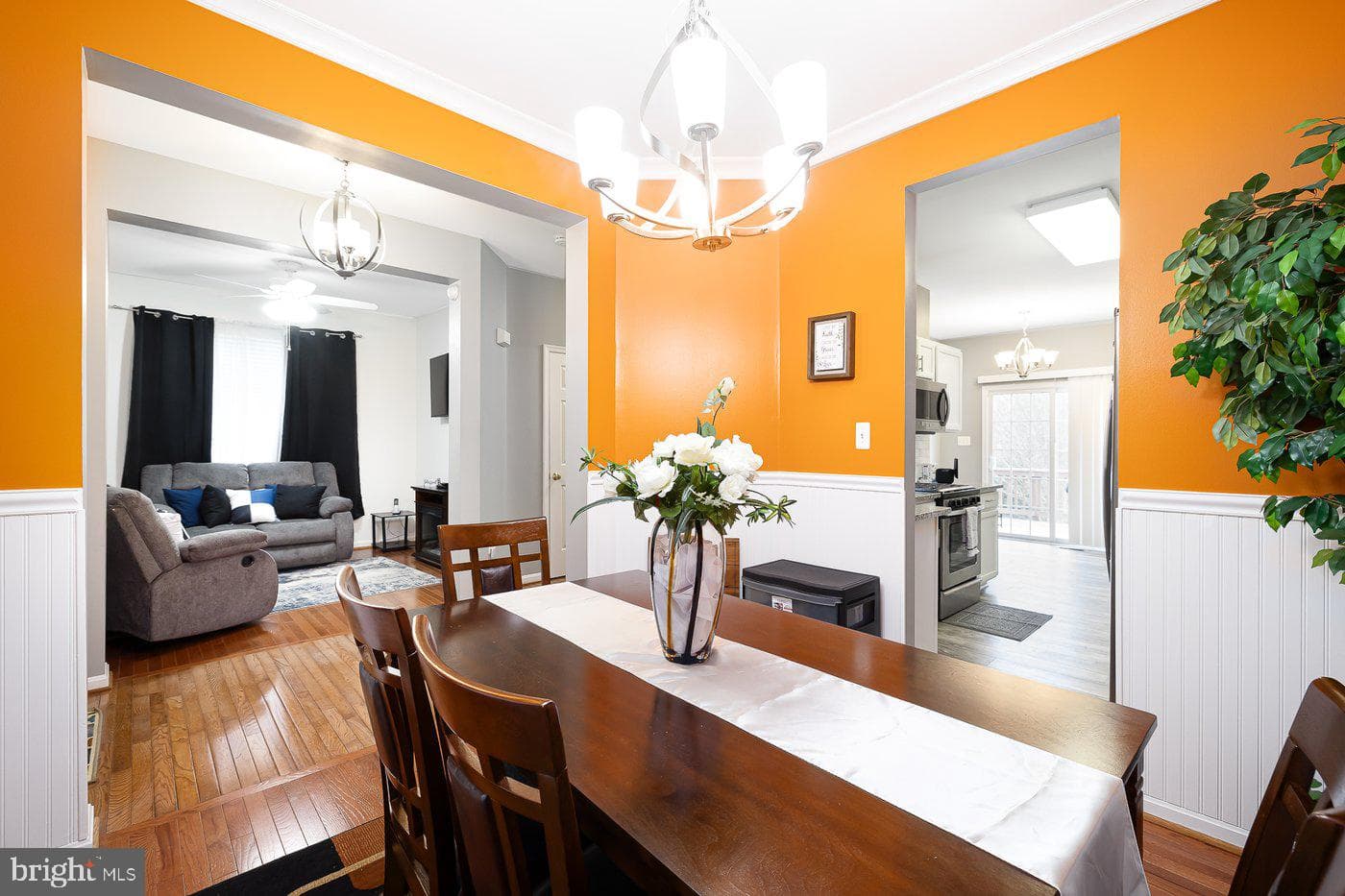 11210 Englewood Court photo 10
