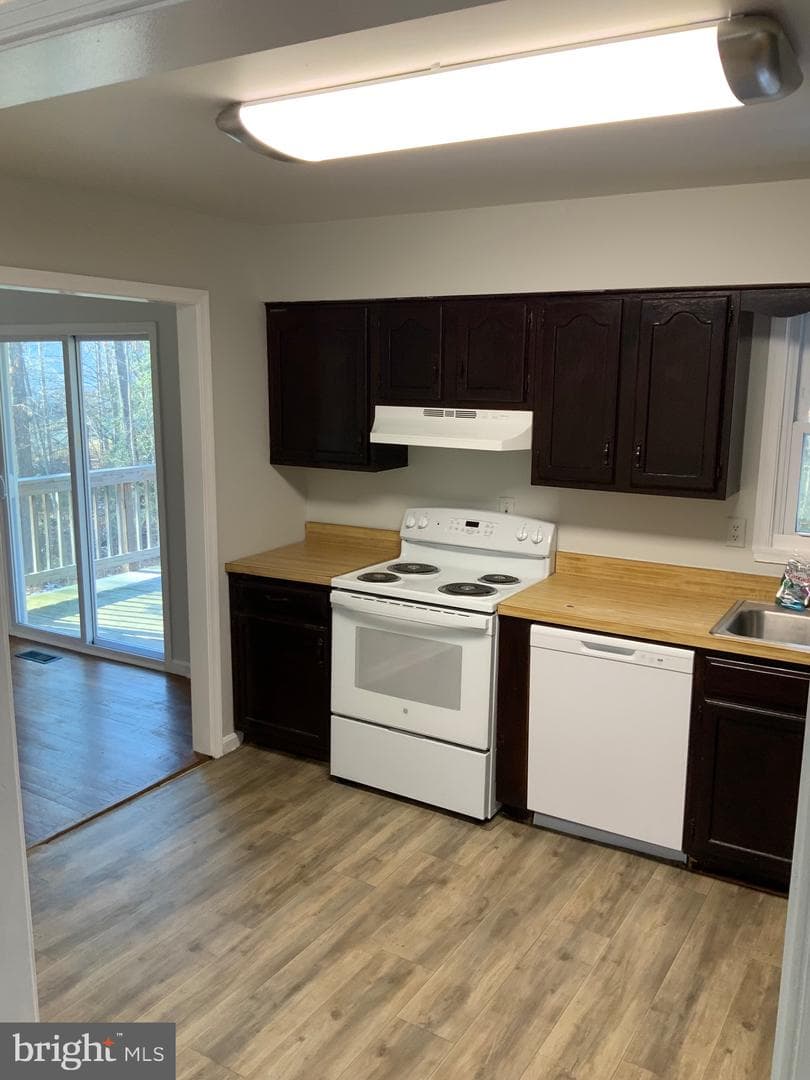 203 Breezewood Drive photo 2