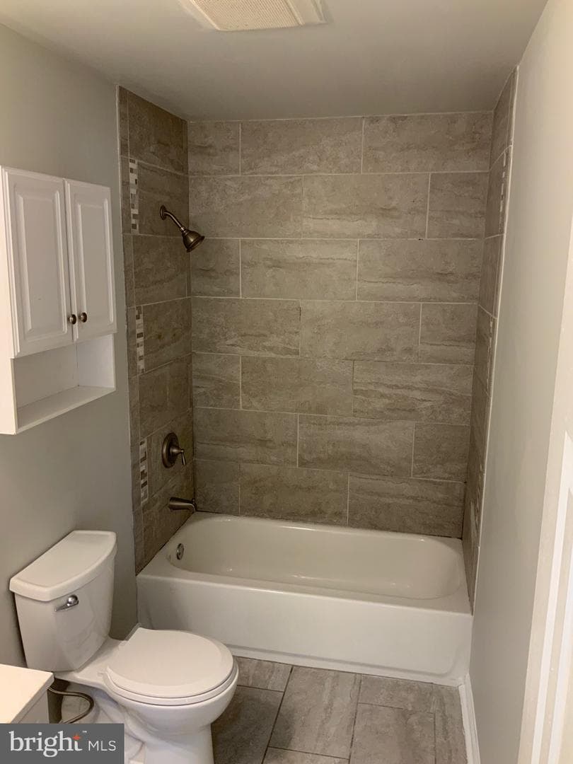 203 Breezewood Drive photo 22