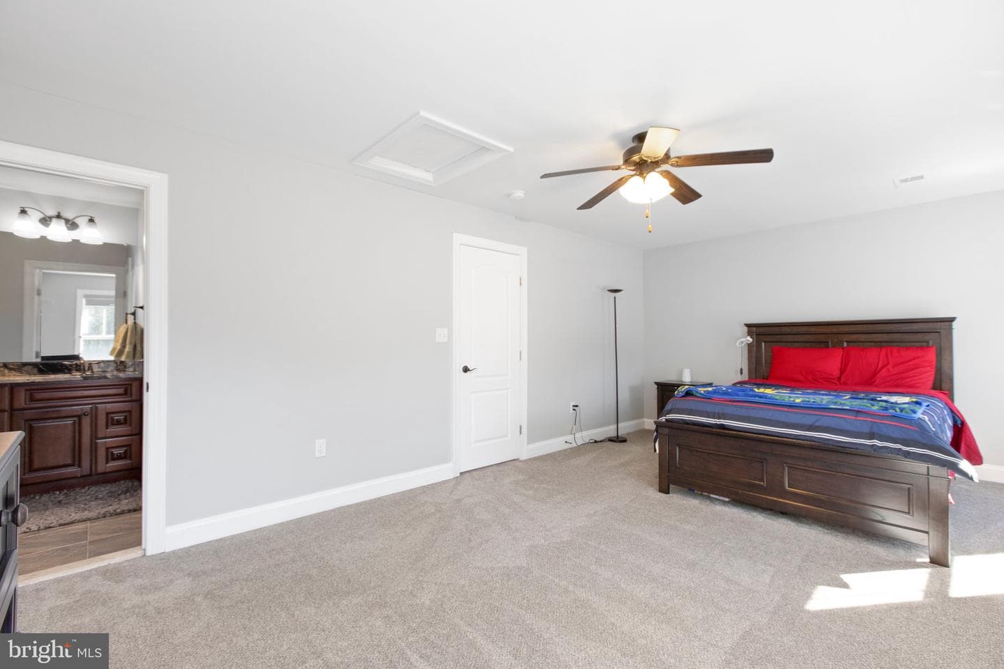 10011 Tarrington Way photo 38
