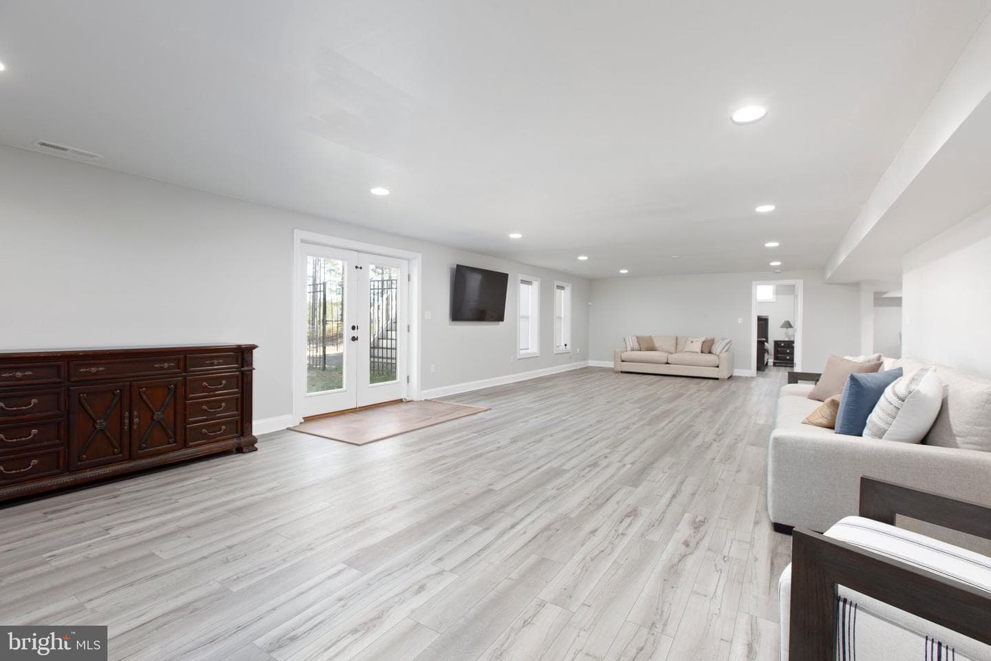 10011 Tarrington Way photo 45