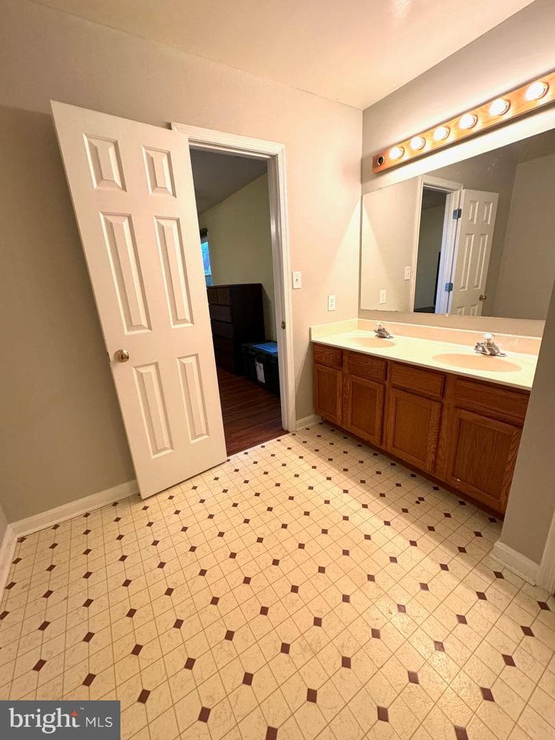 10006 Shadowridge Court photo 29