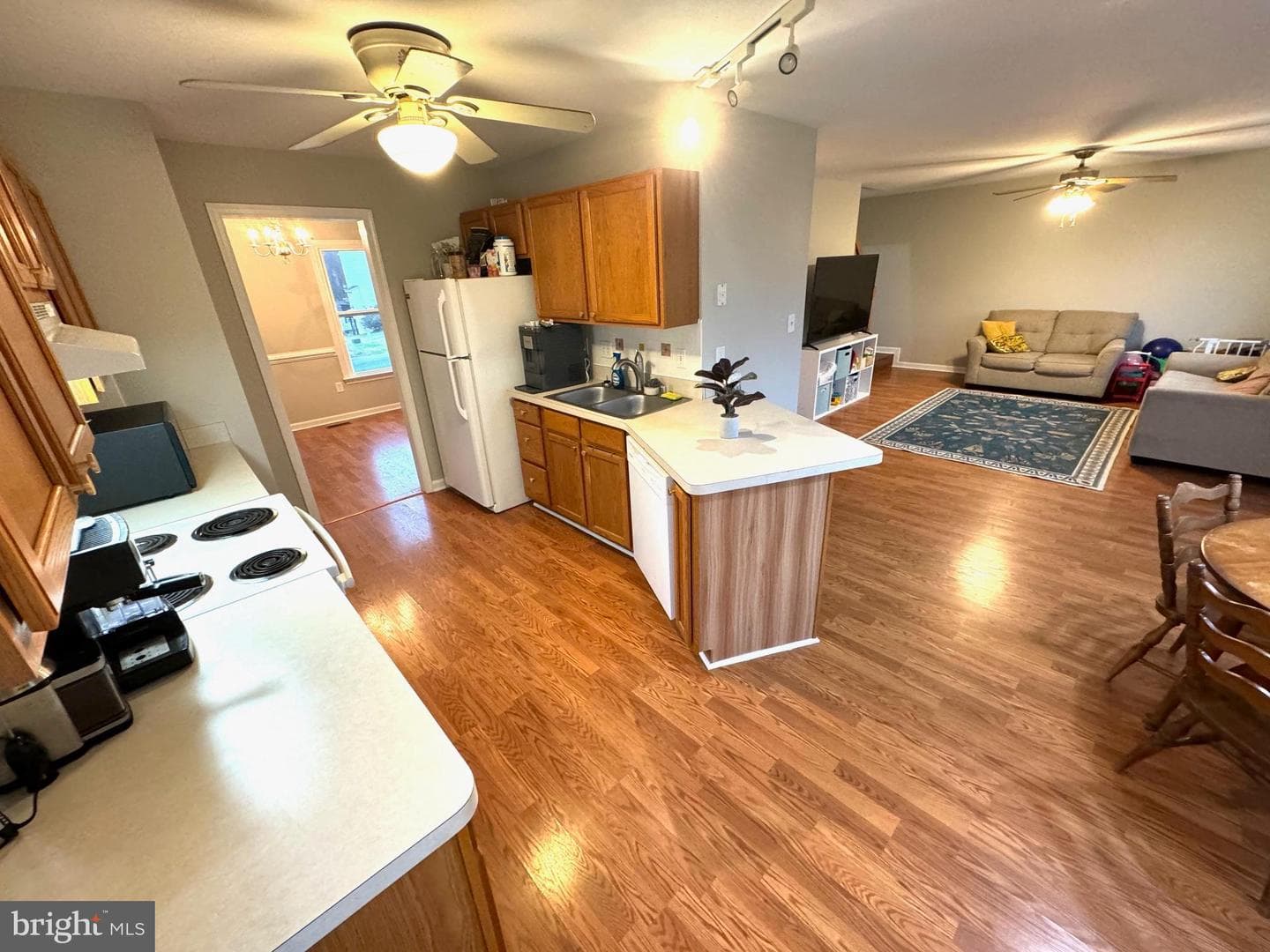 10006 Shadowridge Court photo 9
