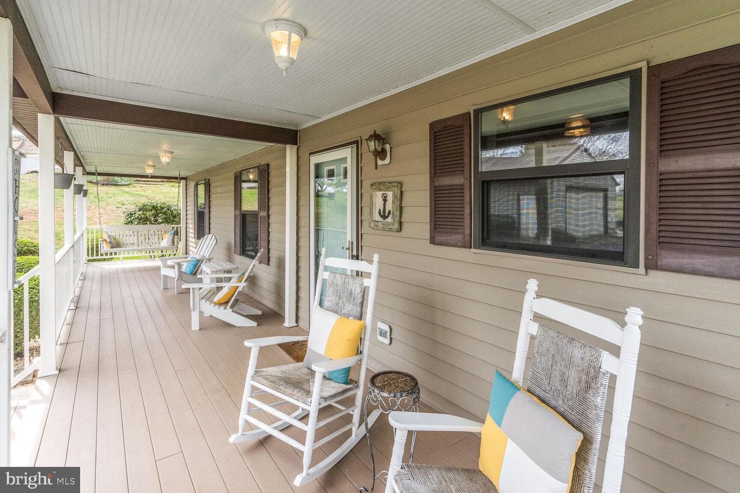 6734 Lake Pointe Drive photo 3