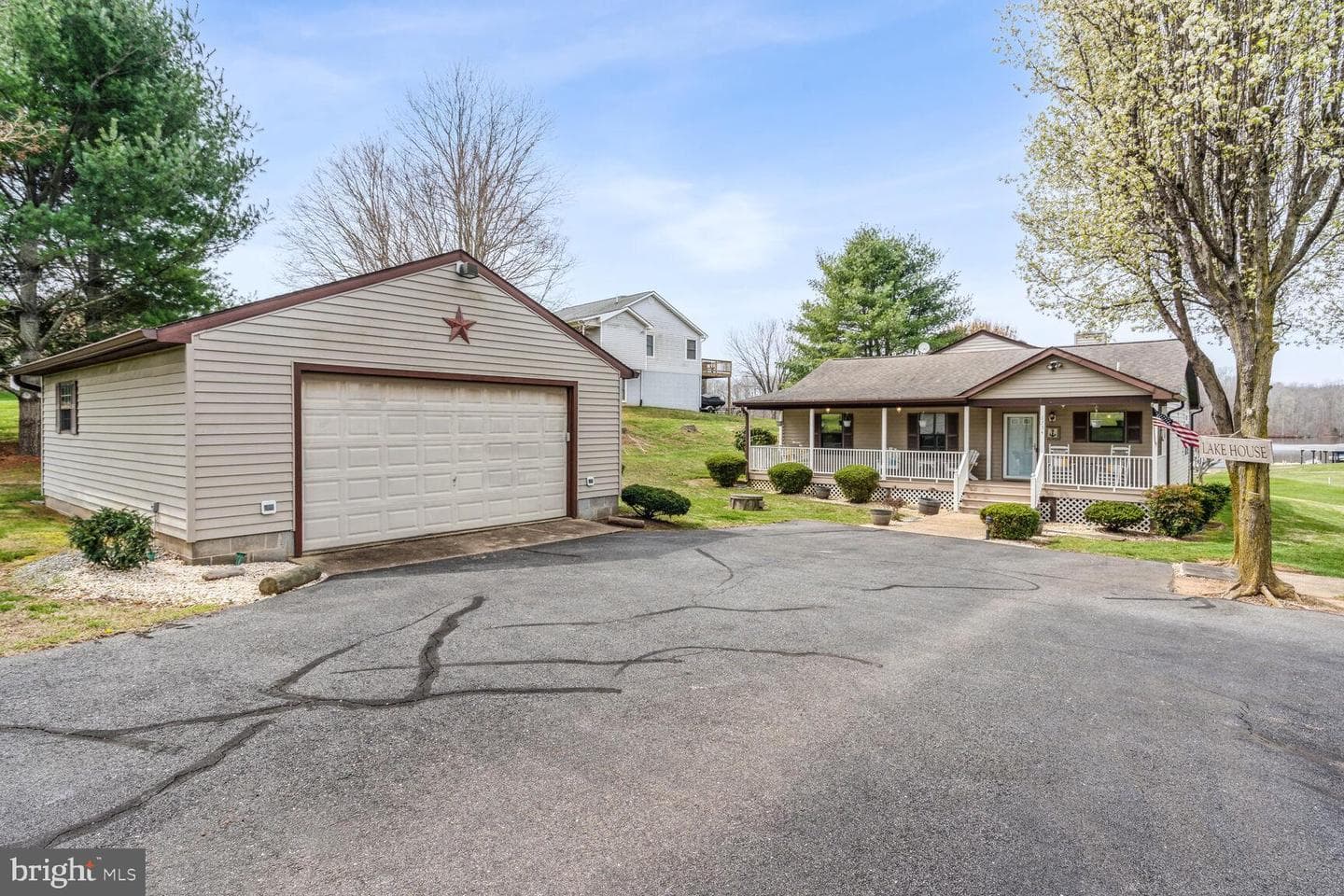 6734 Lake Pointe Drive photo 47