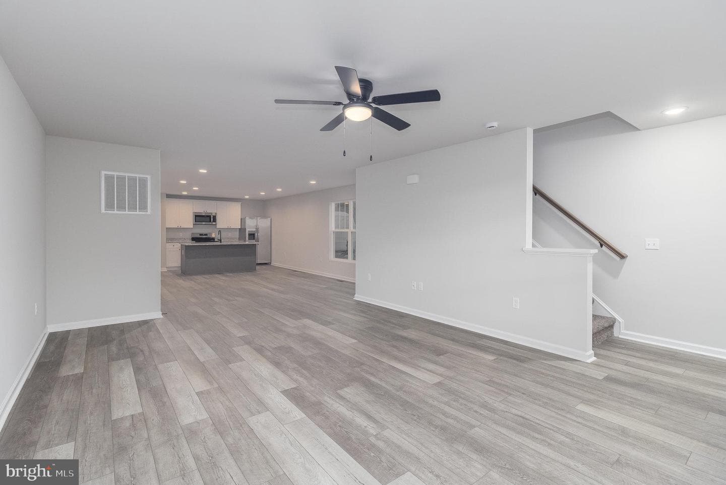 156 Mansfield Street photo 3