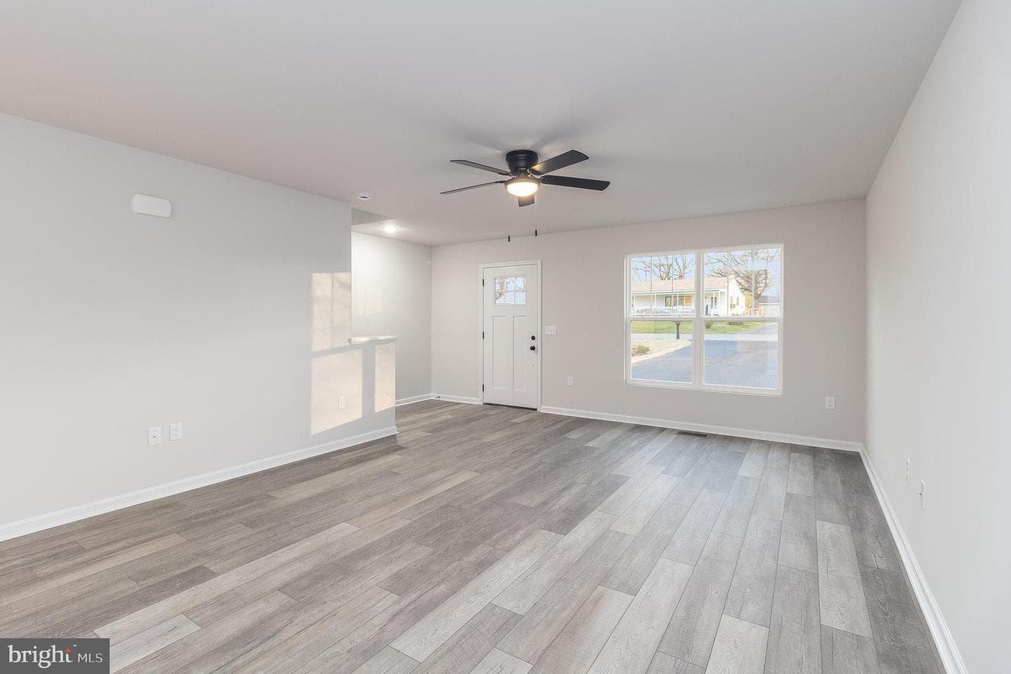 156 Mansfield Street photo 5