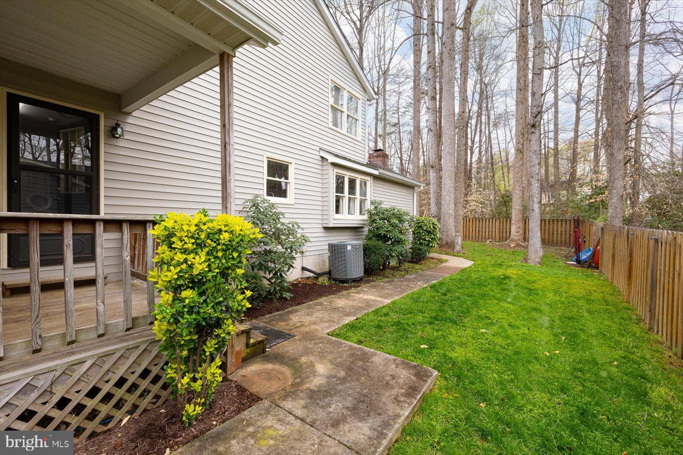 10706 Big Oaks Court photo 9