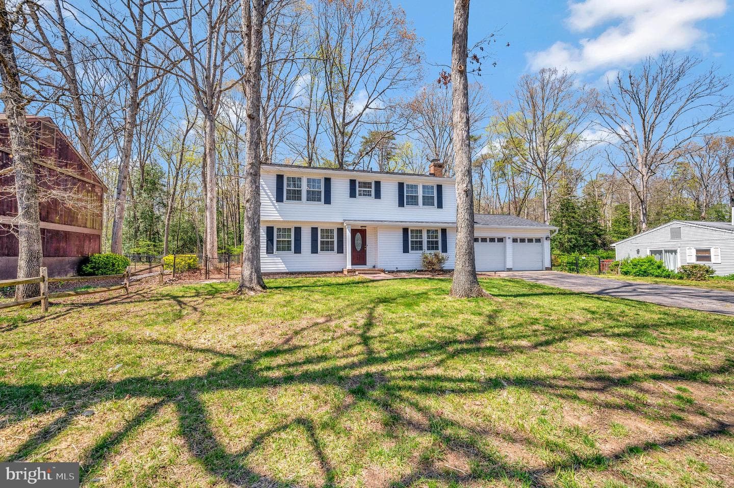 6011 Oak Grove Drive photo 1