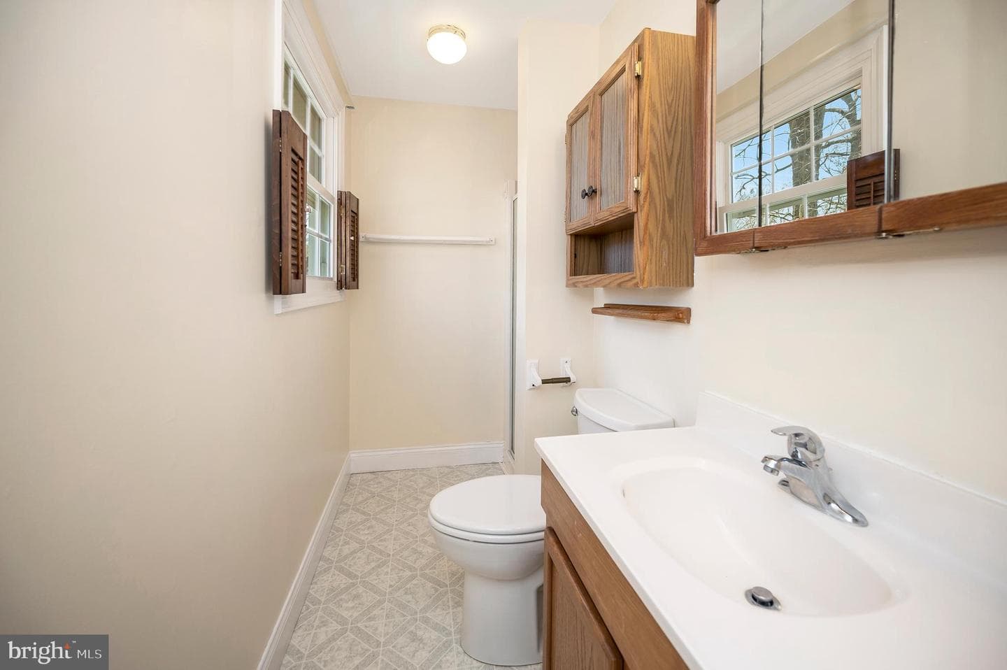 6011 Oak Grove Drive photo 22