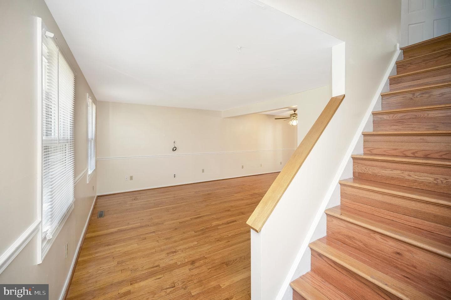 6011 Oak Grove Drive photo 4