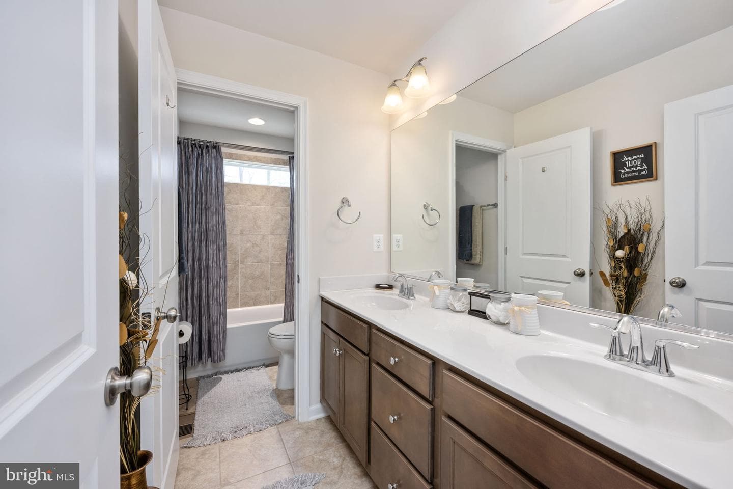 11210 Willow Oak Court photo 40