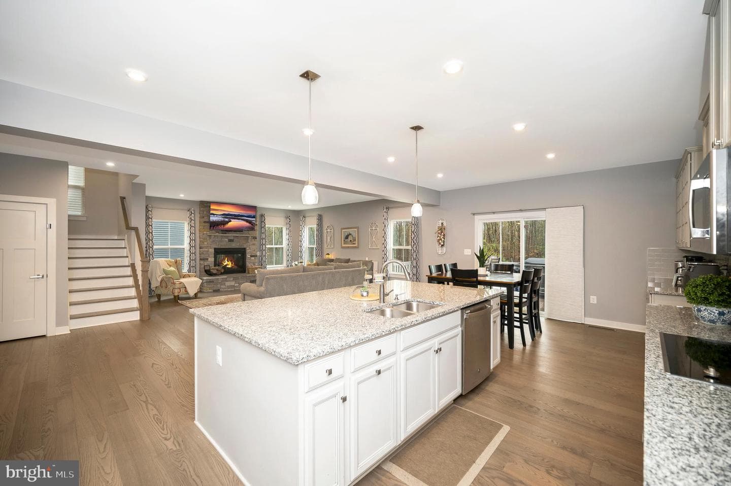 5106 Mulberry photo 25