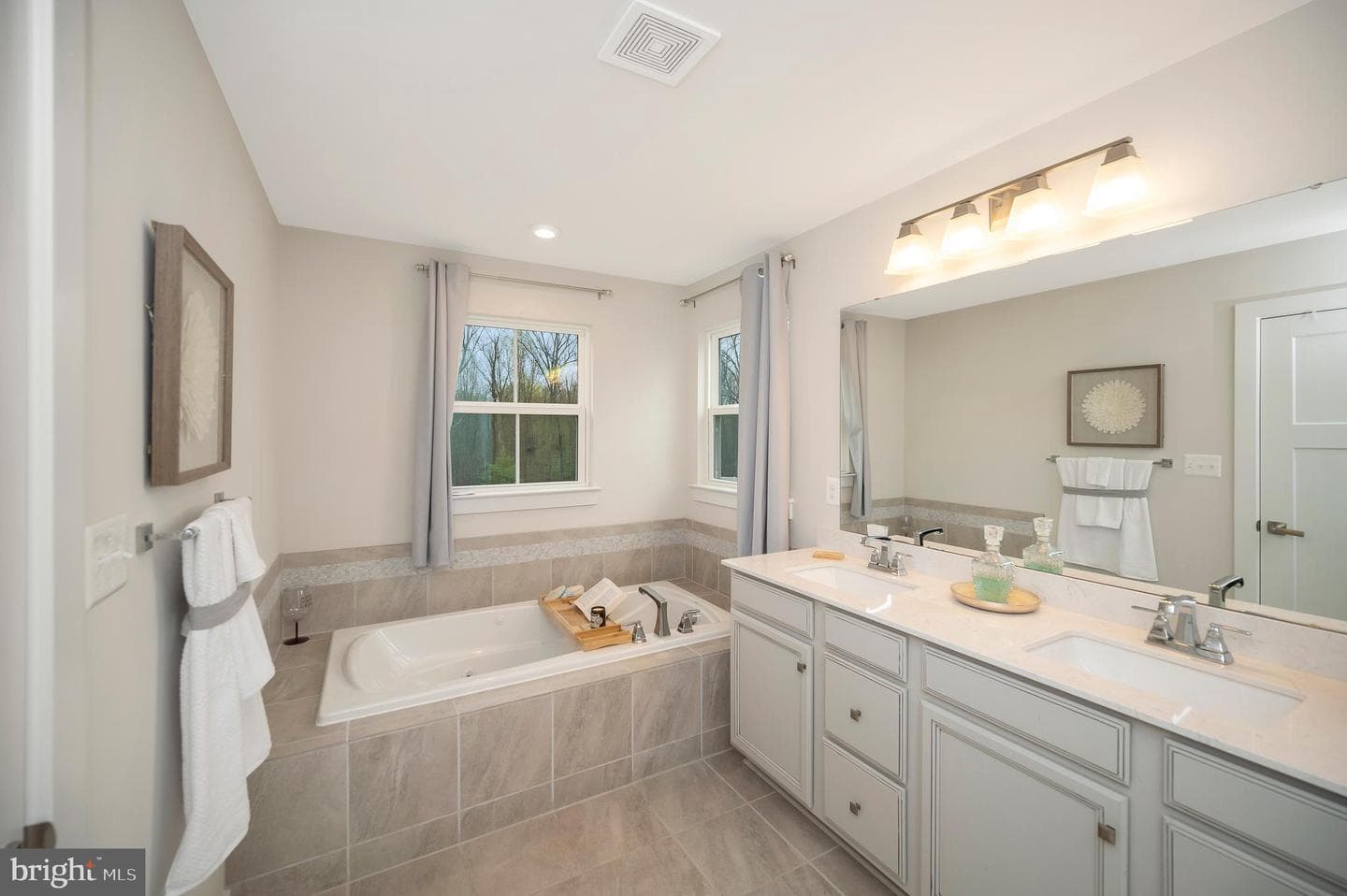 5106 Mulberry photo 38