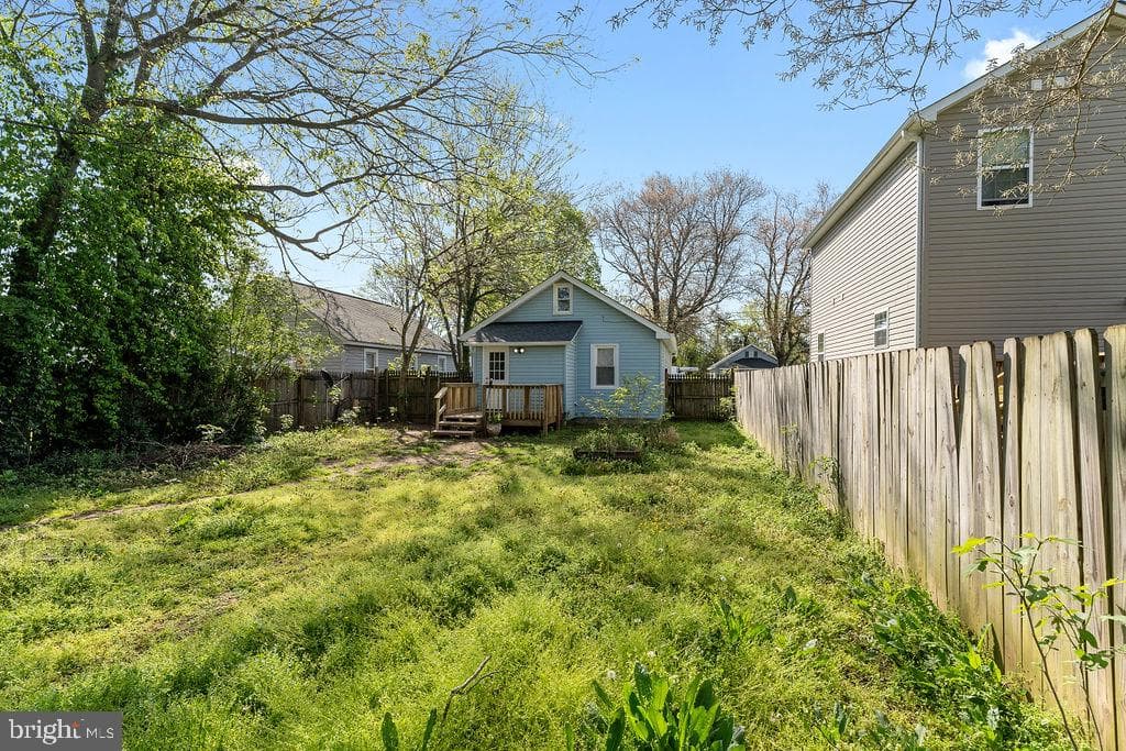 220 Mansfield Street photo 37