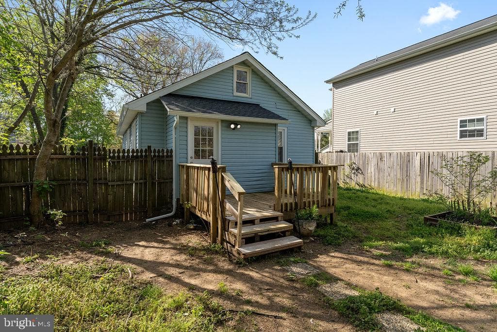 220 Mansfield Street photo 39