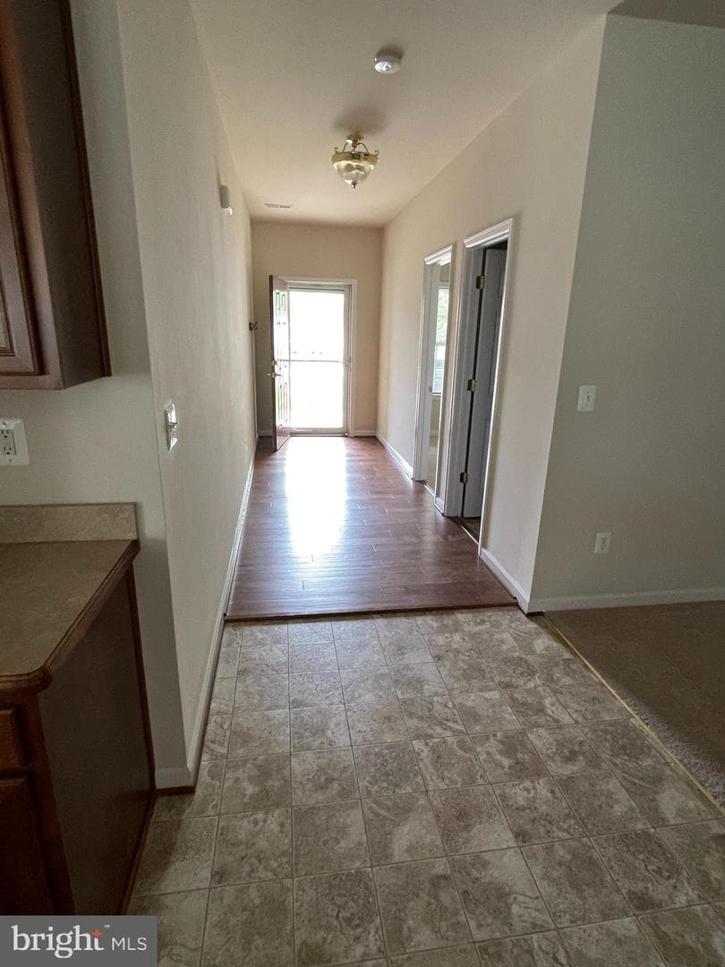 6406 Garners Way photo 3
