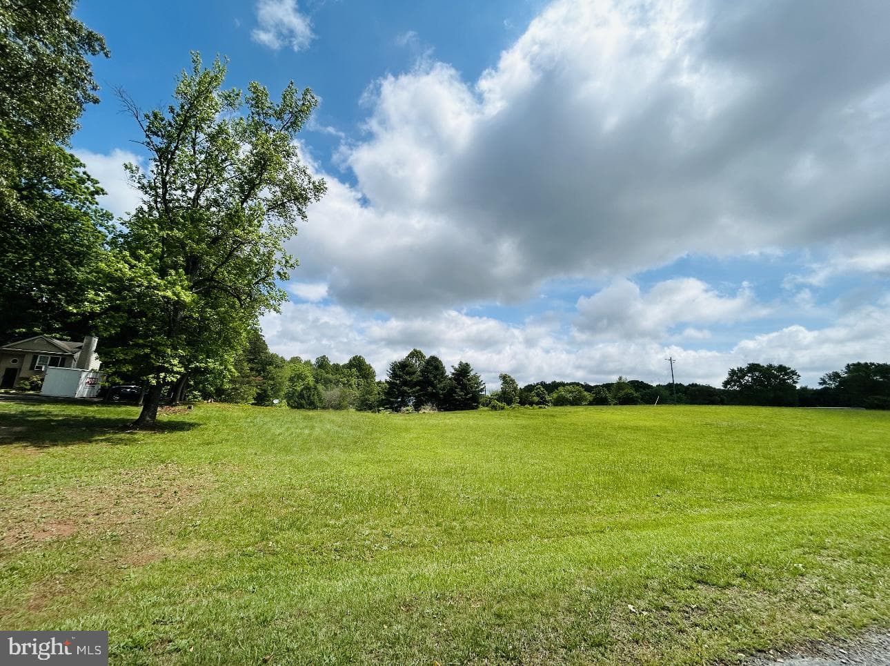 7101 Dorothy Lane photo 2