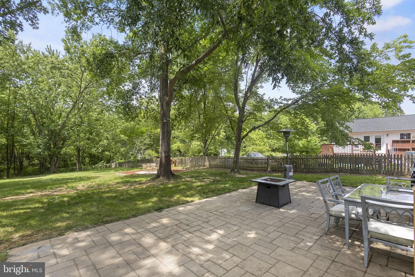 11708 Camelot Way photo 16