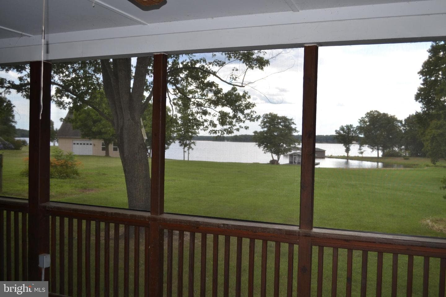 2304 Valentine Drive photo 15