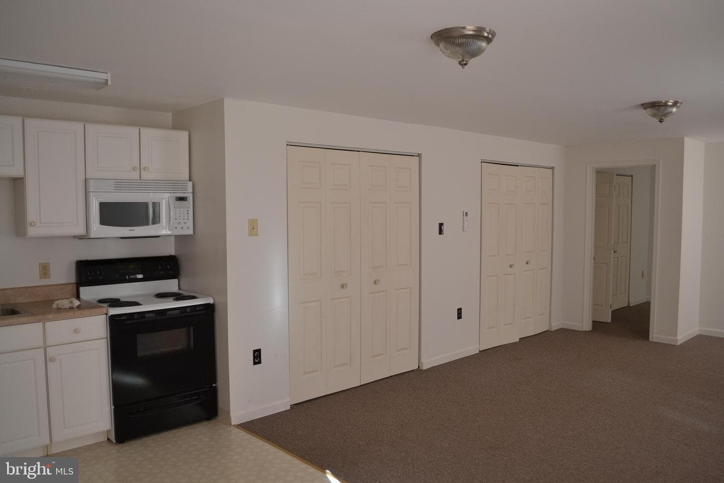 2304 Valentine Drive photo 27