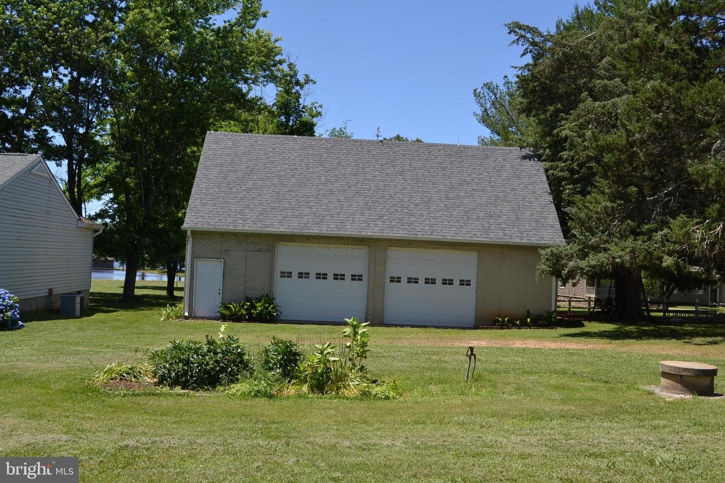 2304 Valentine Drive photo 7