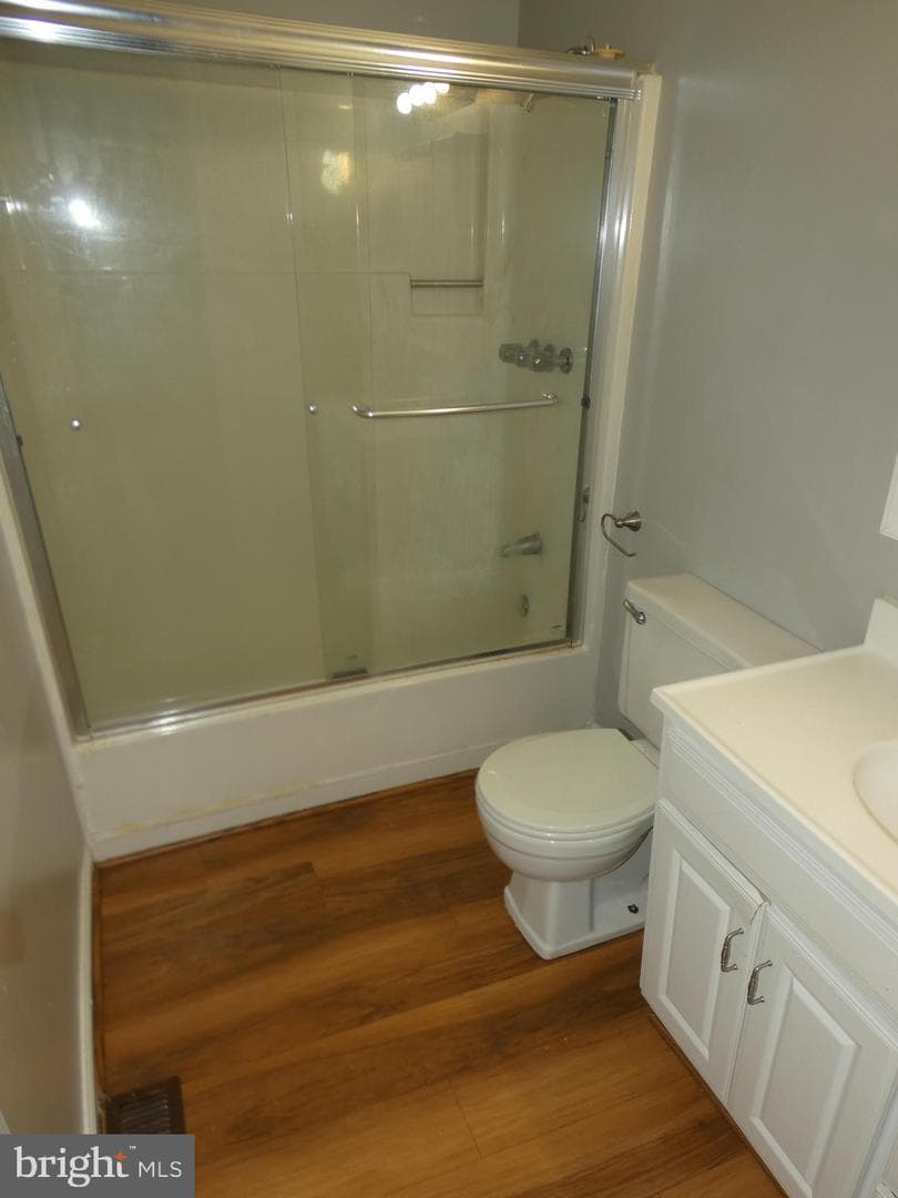 205 Burlington Drive photo 20