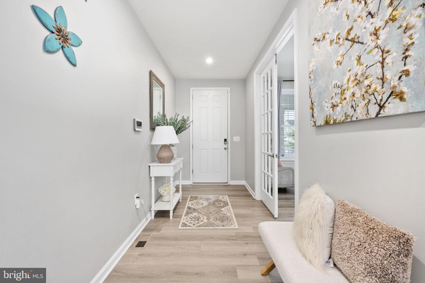 10200 Governors Ln photo 12