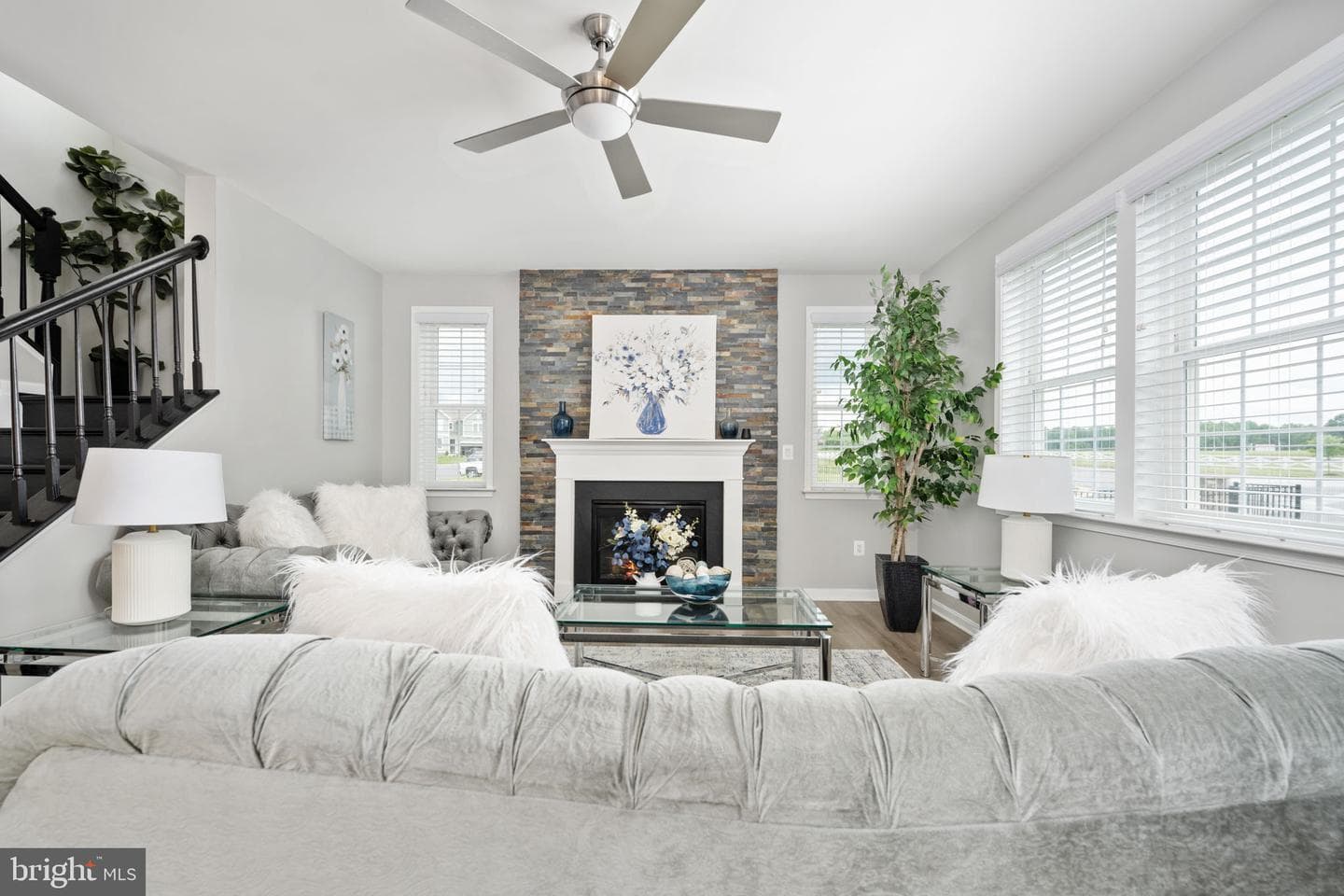 10200 Governors Ln photo 22
