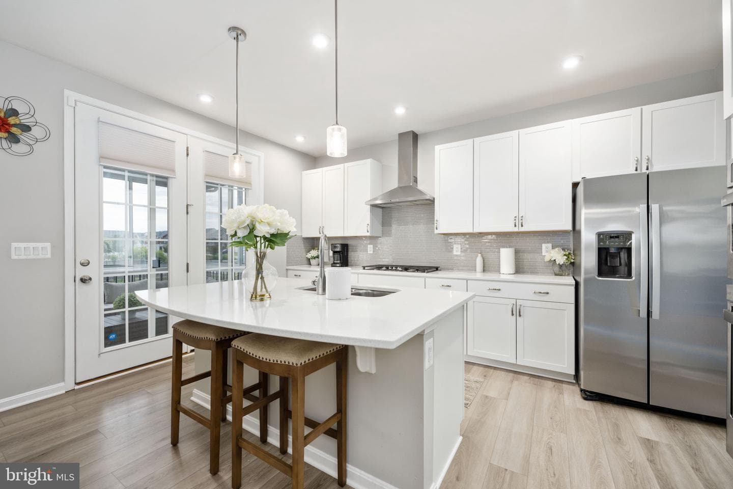 10200 Governors Ln photo 27