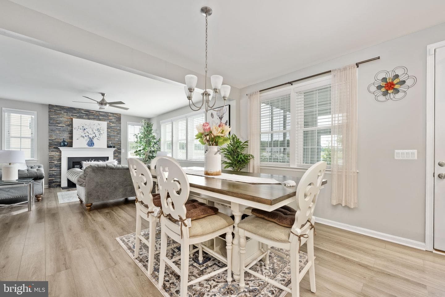 10200 Governors Ln photo 28