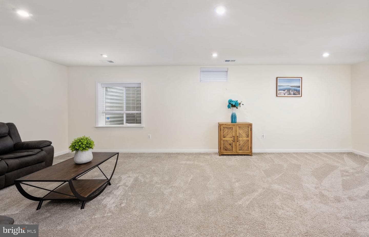 10200 Governors Ln photo 57