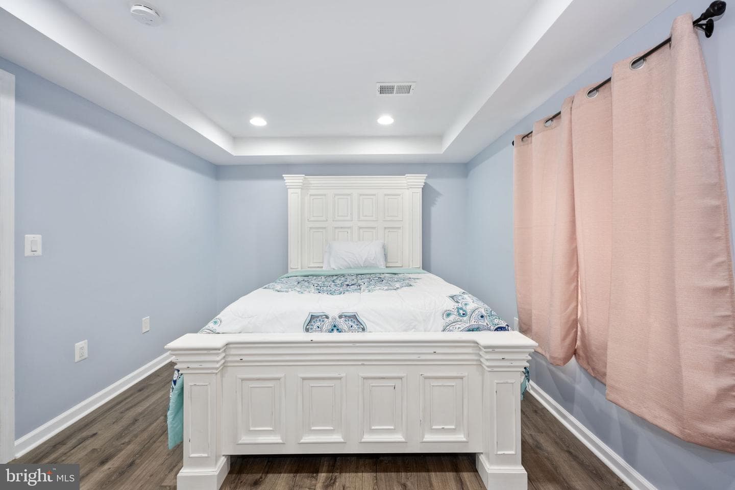 10200 Governors Ln photo 62