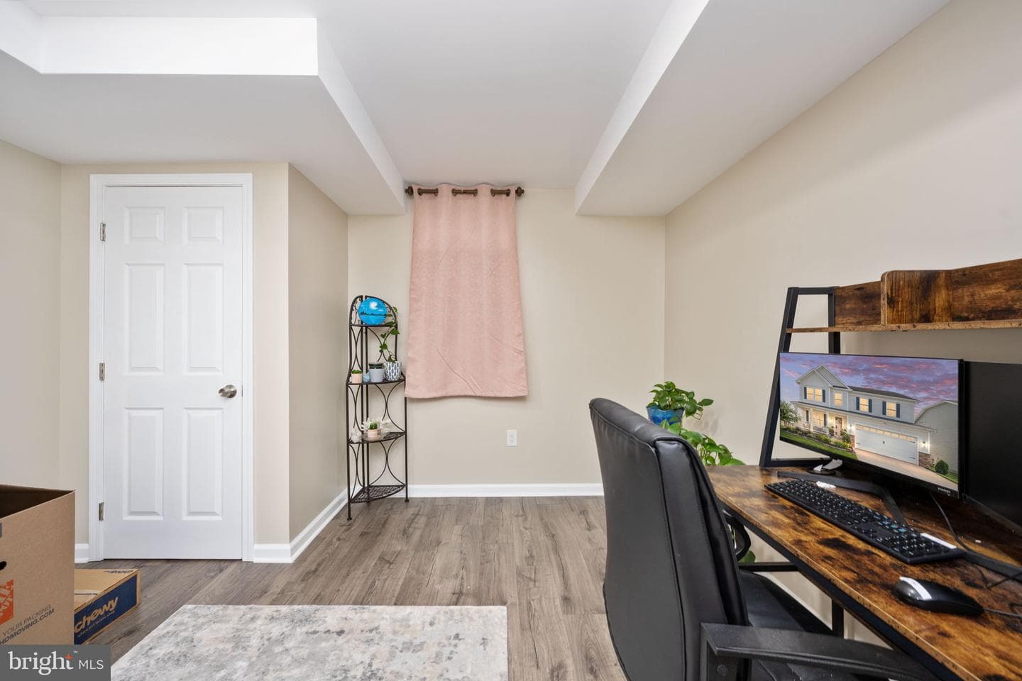 10200 Governors Ln photo 64