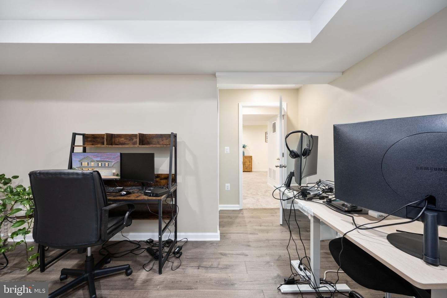 10200 Governors Ln photo 65