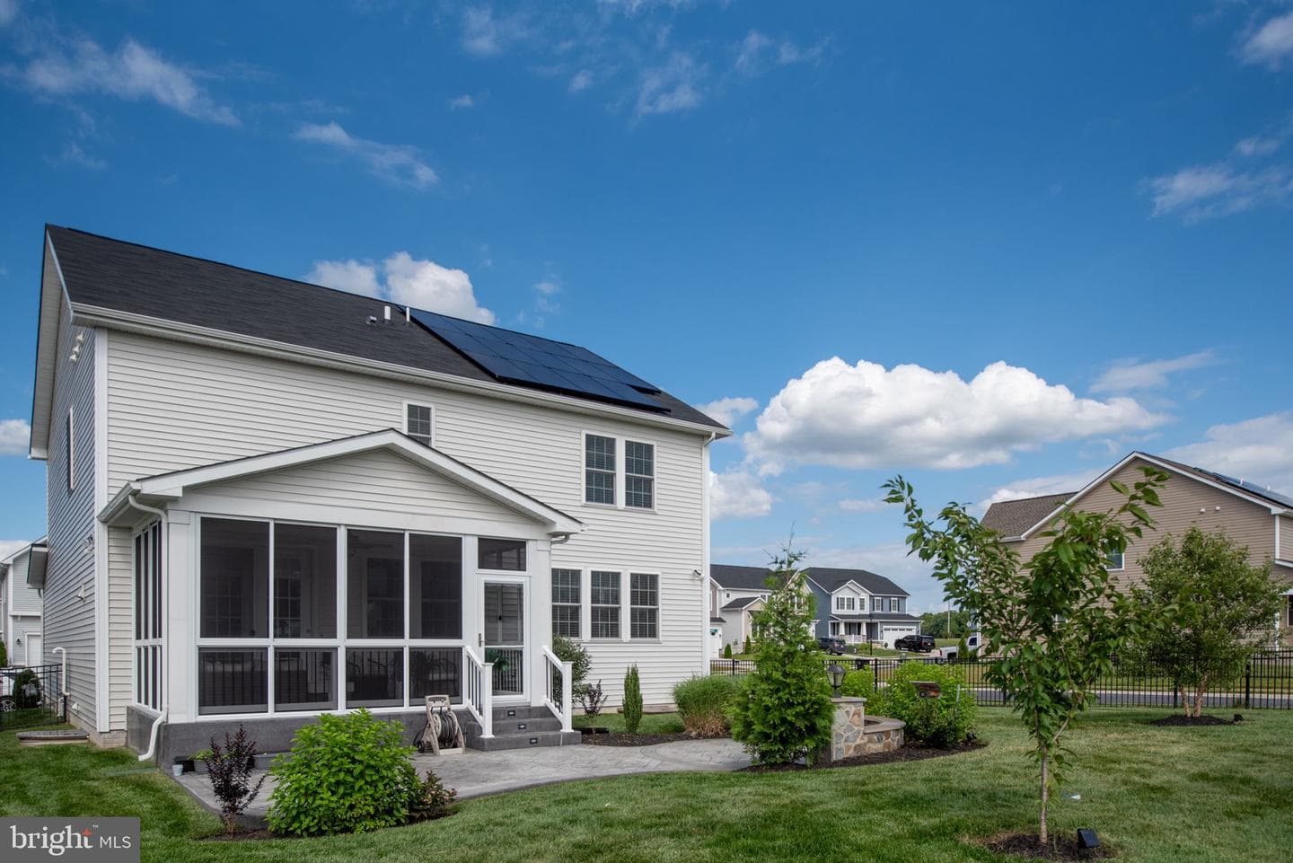 10200 Governors Ln photo 71