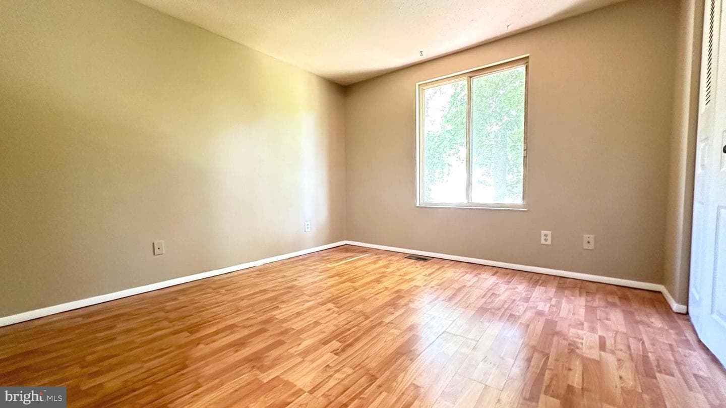 6810 Teal Court photo 3