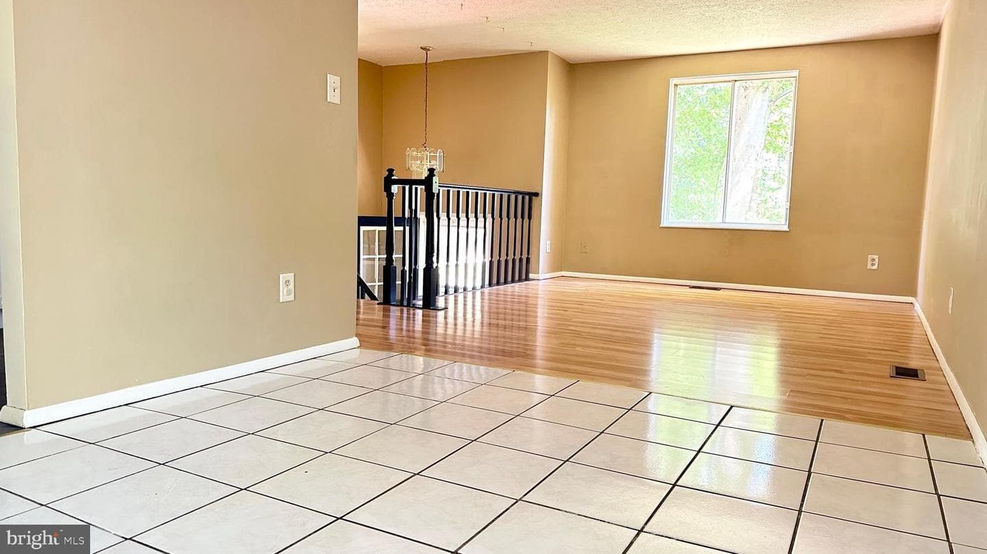 6810 Teal Court photo 4