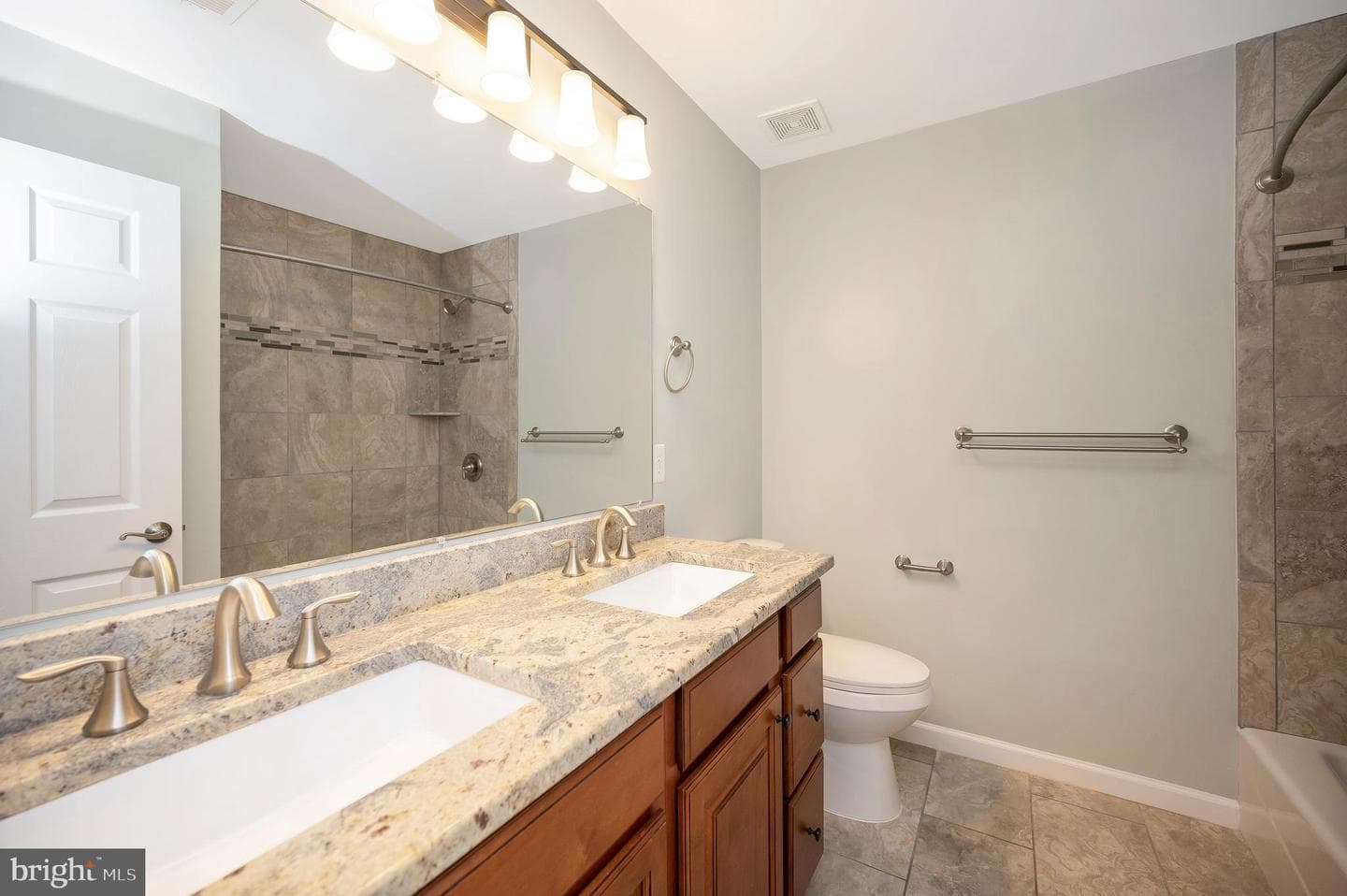 5417 Heritage Hills Circle photo 35